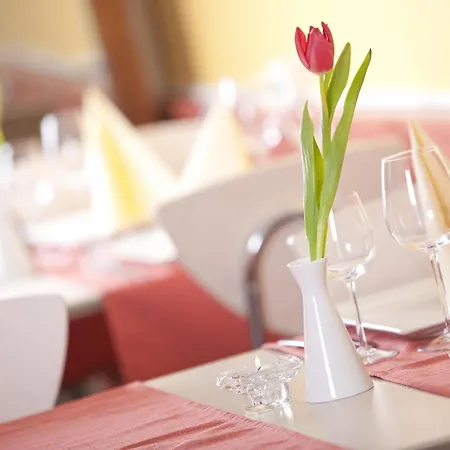 小马特洪峰酒店 酒店 2*