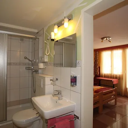 Klein Matterhorn Отель 2*