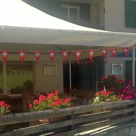 小马特洪峰酒店 酒店