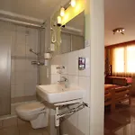 Klein Matterhorn Hotel 2*