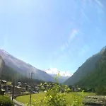 Klein Matterhorn Hotel 2*
